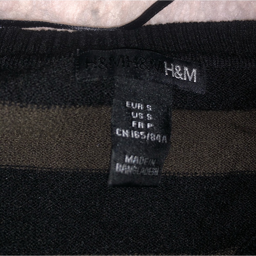 sweater bundle (8) - Picture 13 of 15